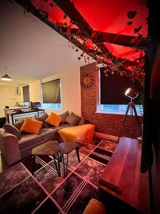 Stunning Two Bed City Centre Apartment Leeds