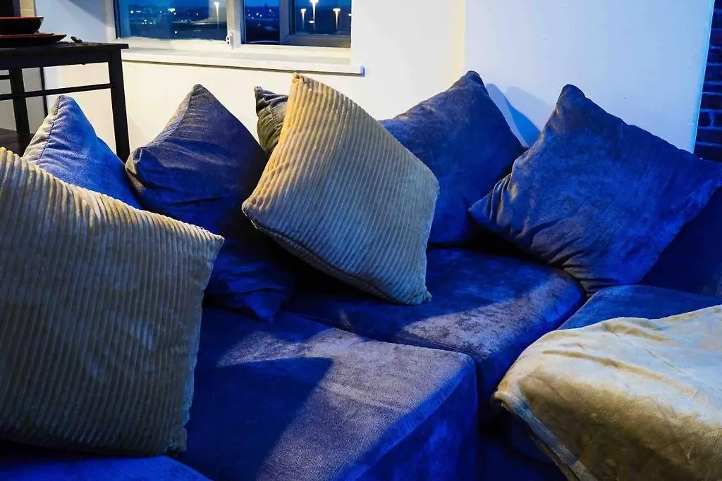 Stunning Two Bed City Centre Apartment Leeds  Leeds (West Yorkshire)